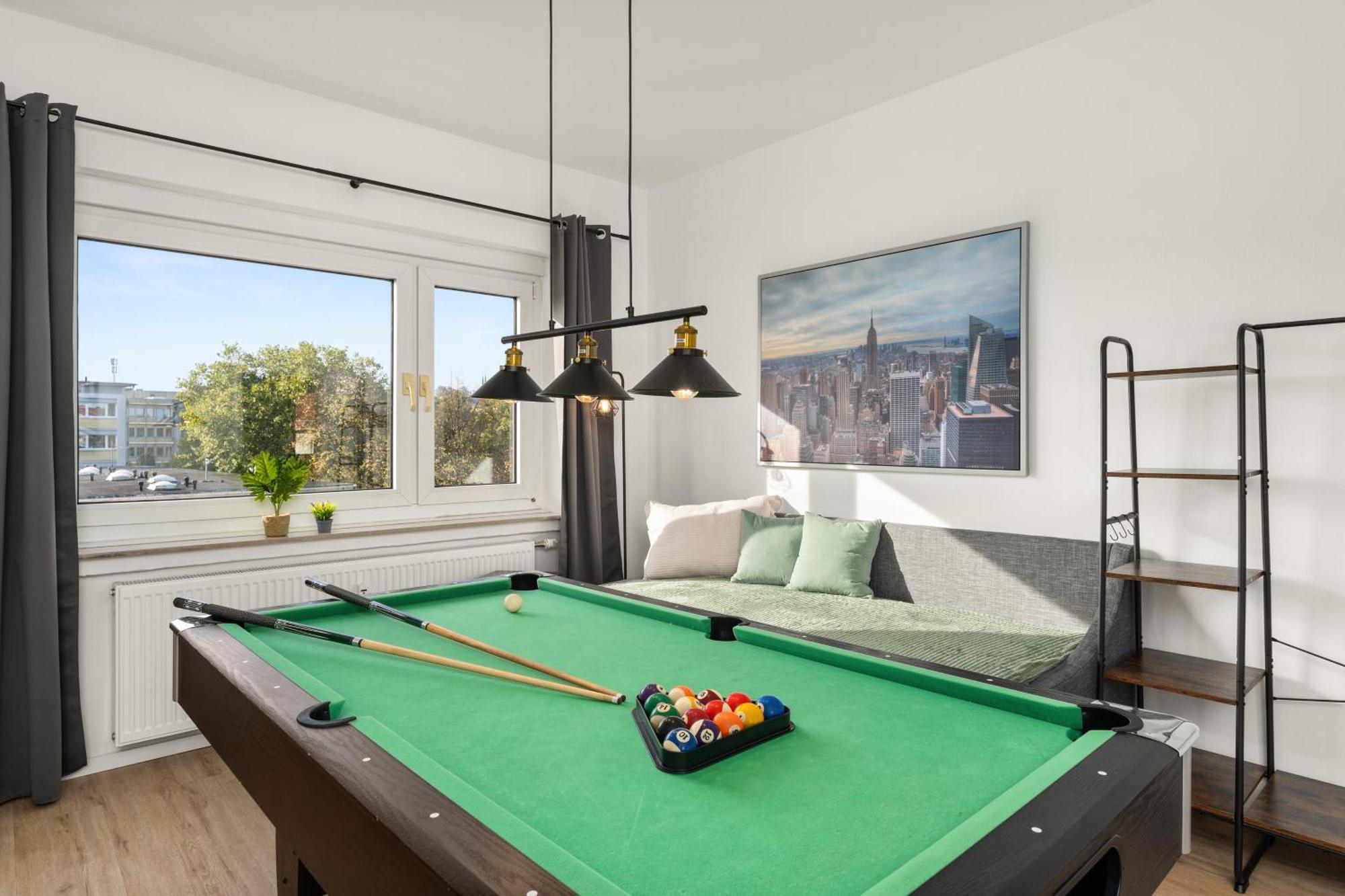 Homely-Apartment Manhattanart, Zentral, Parkplatz, Billard,Ps4, Dart, Balkon Bielefeld Dış mekan fotoğraf