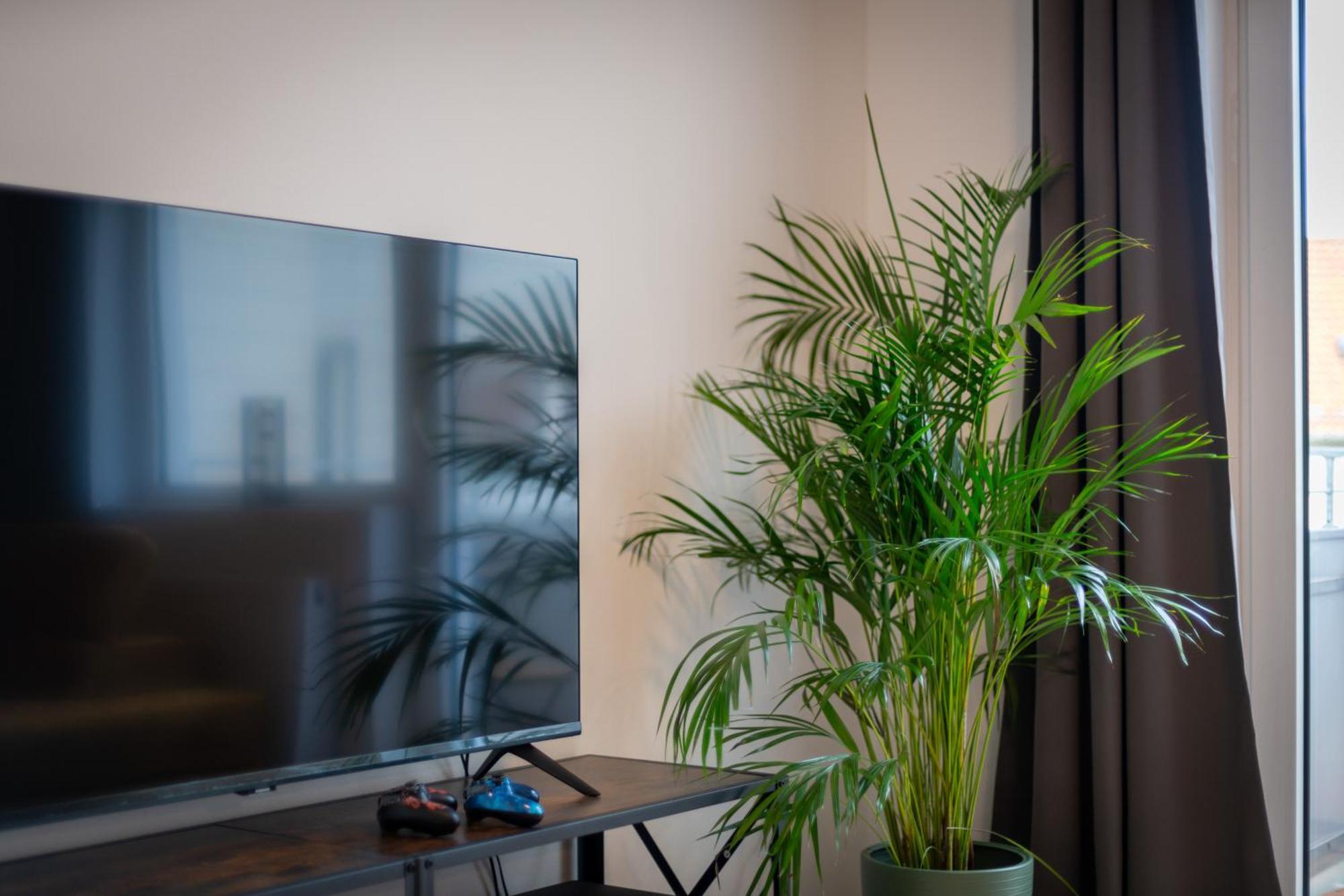 Homely-Apartment Manhattanart, Zentral, Parkplatz, Billard,Ps4, Dart, Balkon Bielefeld Dış mekan fotoğraf